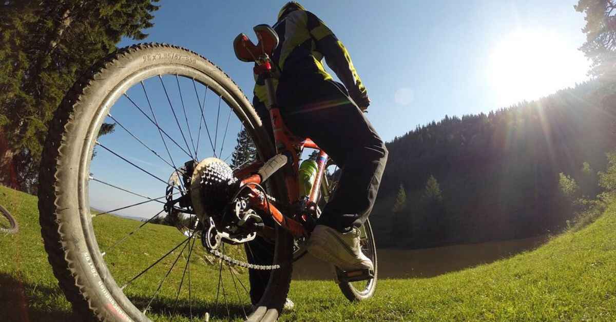 what is cross country mountain bike